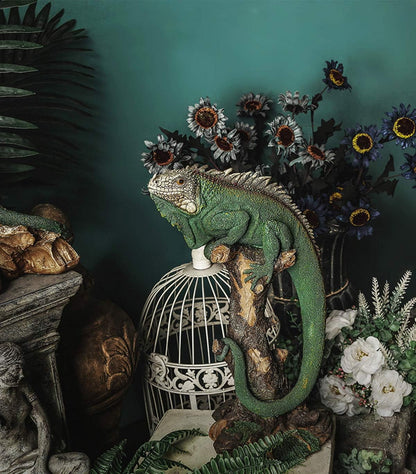 14 Inch Lizard Statue Resin Sculpture Decor Figurines for Home Decor Accents, Living Room Bedroom Office Decoration - Animal Sculptures Collection for Lizard Lovers